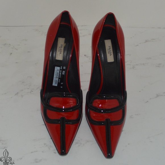 🐦Prada Red & Black Patent heel🐦 - Picture 1 of 7